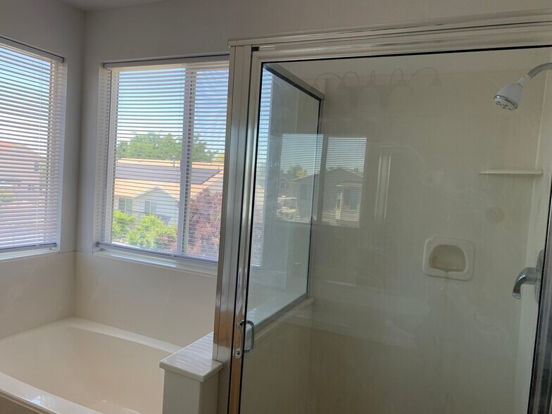 Master Bathroom - 1439 N 2375 W