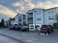 Building Photo - 2200 E 2nd St