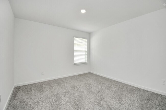 Building Photo - 8519 Swenson Ln