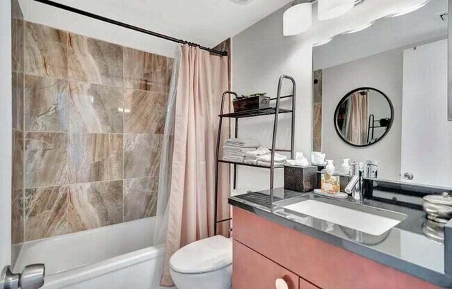 Building Photo - 4200 N Ocean Dr