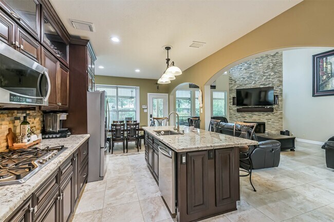 Building Photo - 20319 Umber Oak Ct