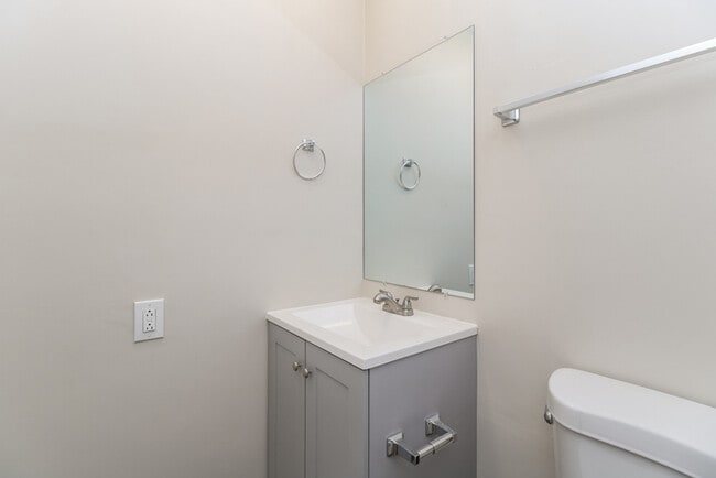 Building Photo - 2325 Vorhof Dr