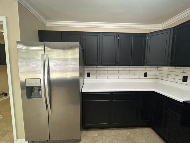 Building Photo - 5988 Vinemont Dr NW