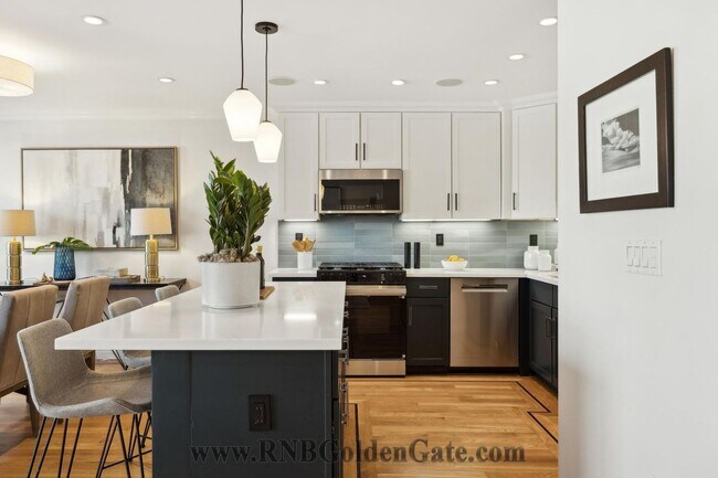 Building Photo - Gorgeous 3 bedroom, 2 and a half bathroom condo in Bernal Park for rent!