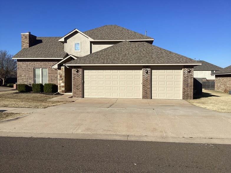 Primary Photo - 11321 NW 102nd St