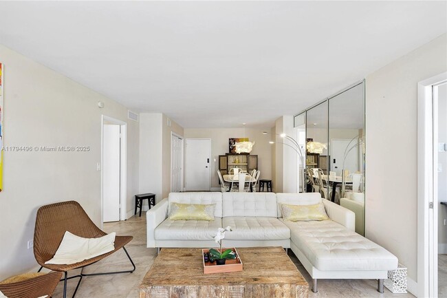 Building Photo - 5555 Collins Ave