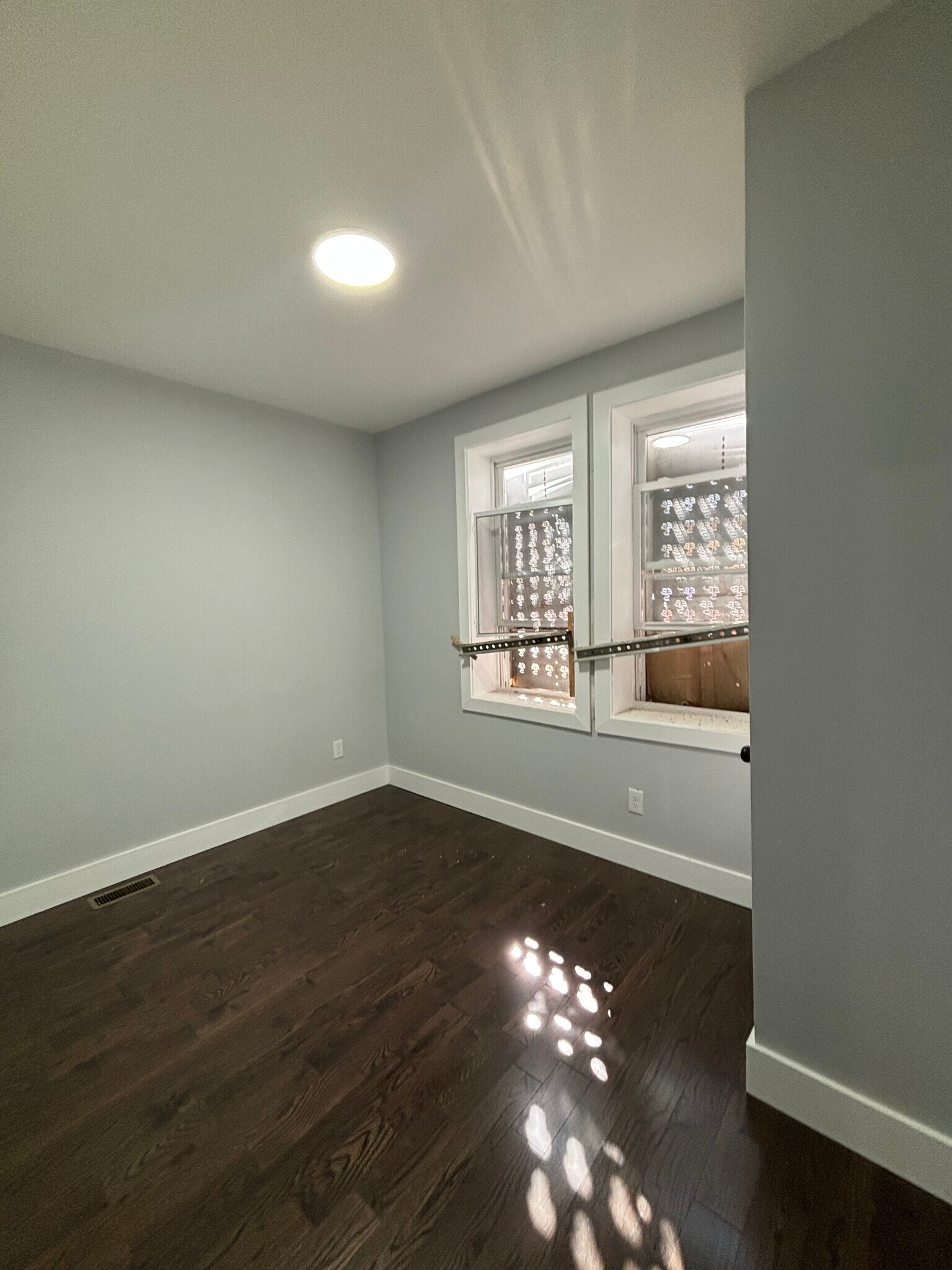 308 Renner Ave 4 - 304-306 Renner Ave
