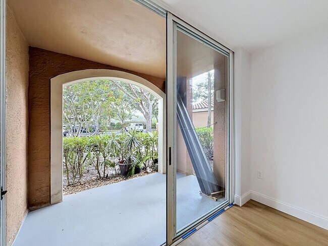 Building Photo - Super Cozy 2 bedroom in Desirable Neighborhood in coconut creek