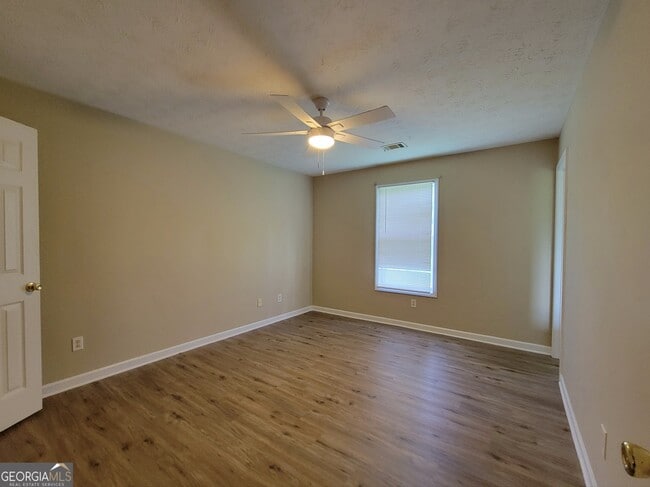 Building Photo - 256 Courtyard Cir