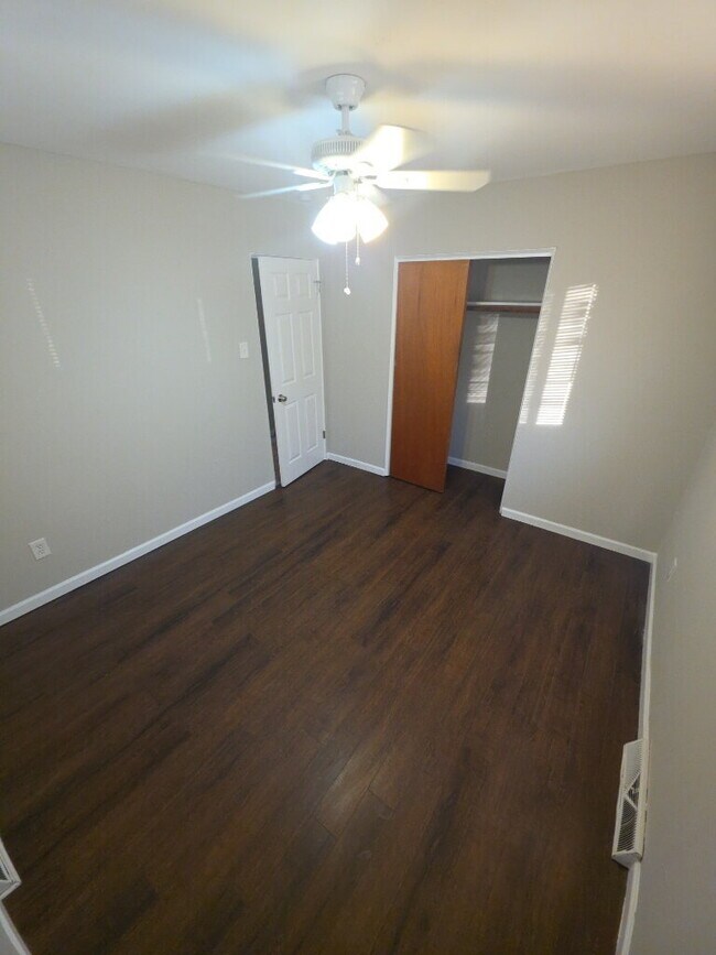 Building Photo - Charming 3-Bedroom Home in a Quiet St. Louis Neighborhood