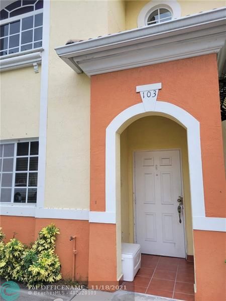 Building Photo - 7260 NW 174th Terrace