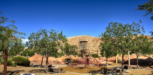 Building Photo - 7680 Lots Hills Dr