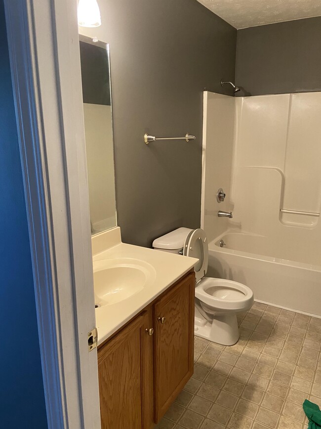 Building Photo - 2301 Filiatreau Ln