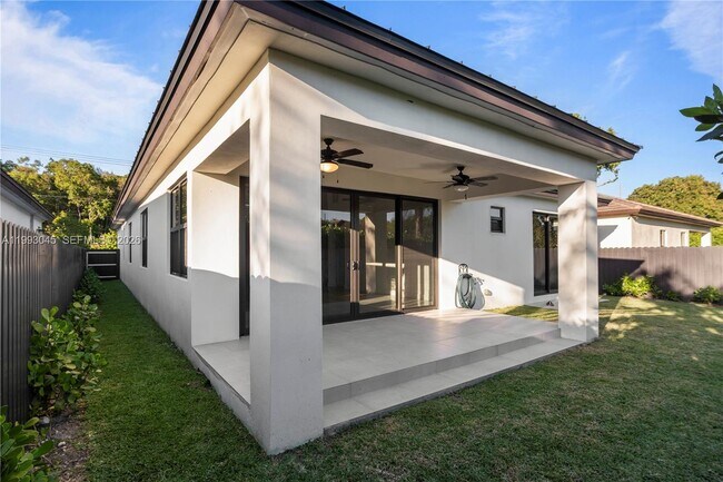 Building Photo - 8570 SW 198th St