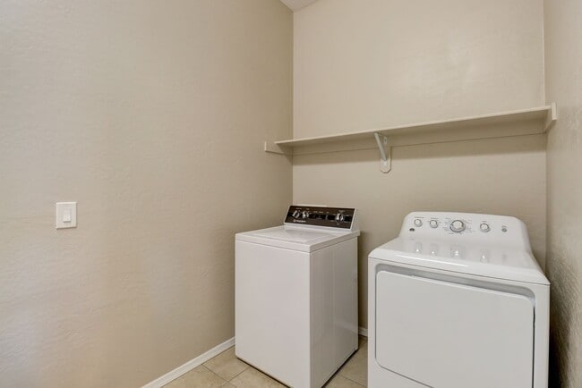 Building Photo - Home for Rent in Quailwood!