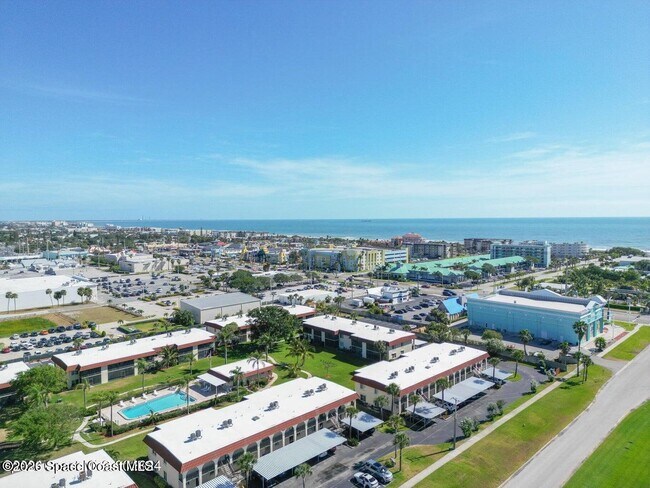 Building Photo - 201 St Lucie Ln