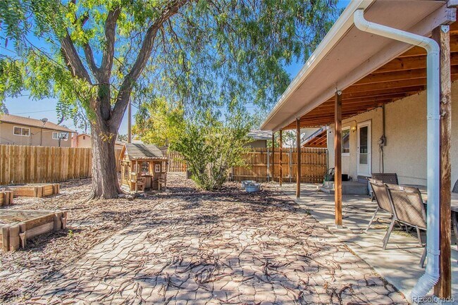Building Photo - South Side Ranch with CENTRAL AIR