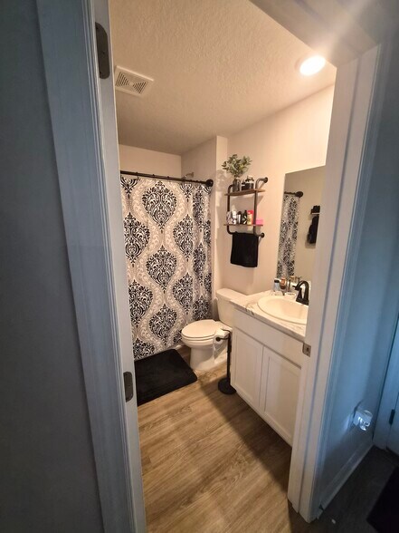 Building Photo - 3912 112th St E