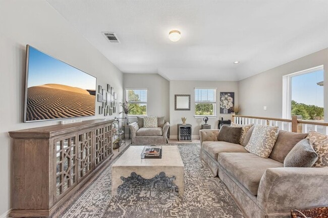 Building Photo - 117 Stone Cyn Dr