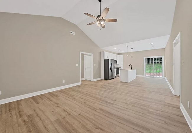 Building Photo - 2785 Cedrus Avenue - NEW RESIDENT PRICING! PRICE IMPROVED BY $100/MO!