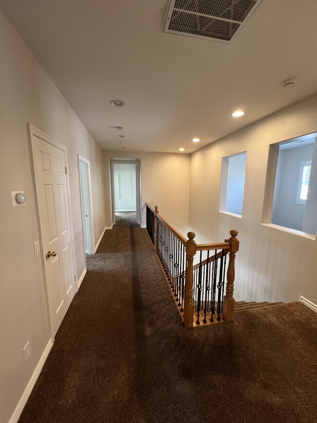 Building Photo - 28839 Chatham Ln