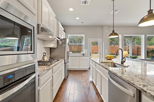 Building Photo - 362 Dayridge Dr