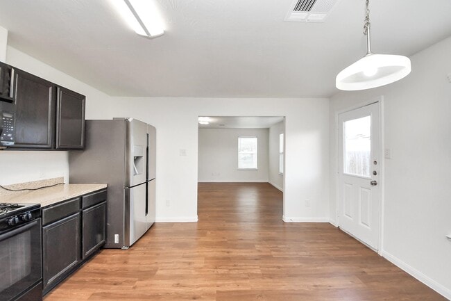 Building Photo - 886 Darbydale Crossing Ln