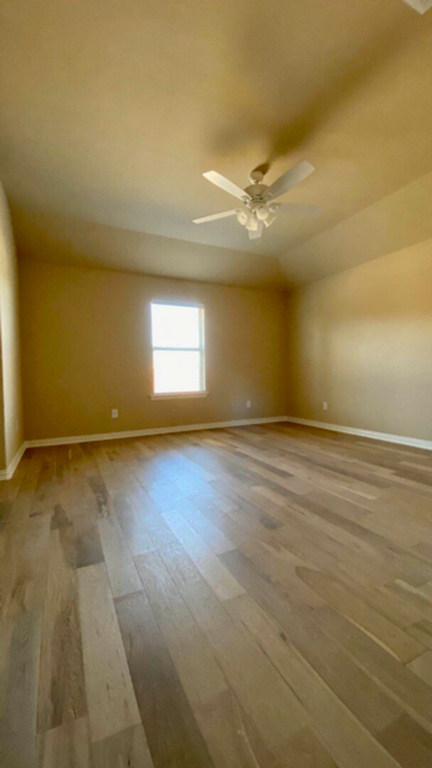 Building Photo - 3 bed 2 bath House for Lease in Sherman