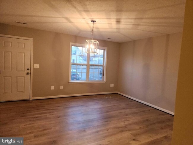 Building Photo - 4101 Canopy Way