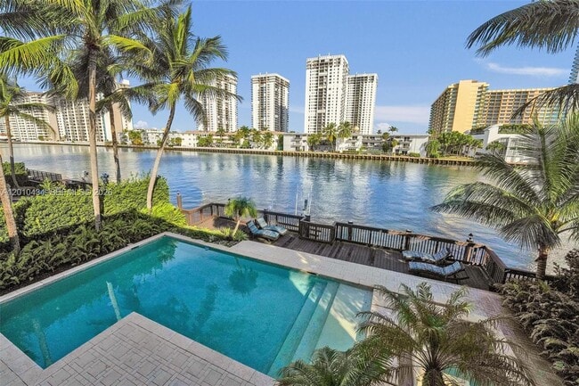 Building Photo - 1575 Windjammer Way
