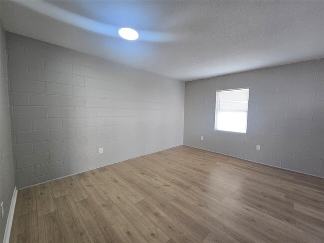 Building Photo - 4217 Sealy Ave