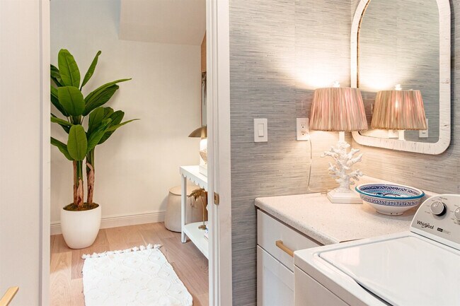 Building Photo - 610 38th St