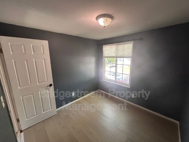 Building Photo - 3112 Charlotte Mill Dr