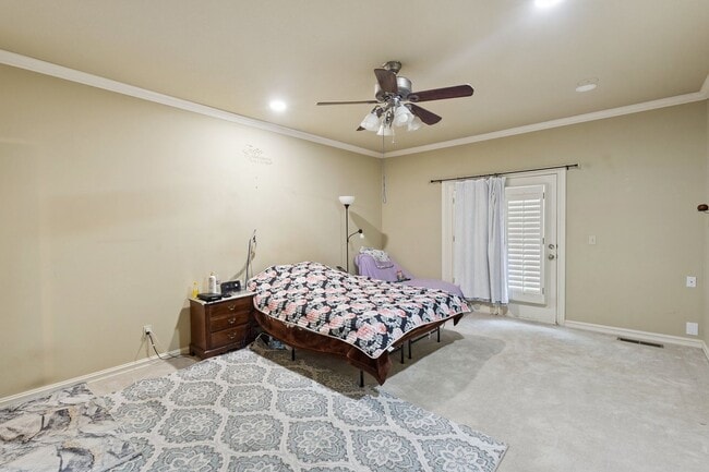 Building Photo - Resort-Style Living in Bixby!