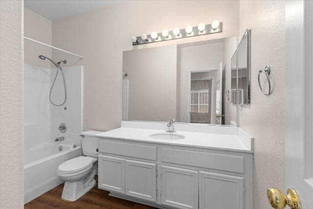 Building Photo - 1380 Corte Bagalso