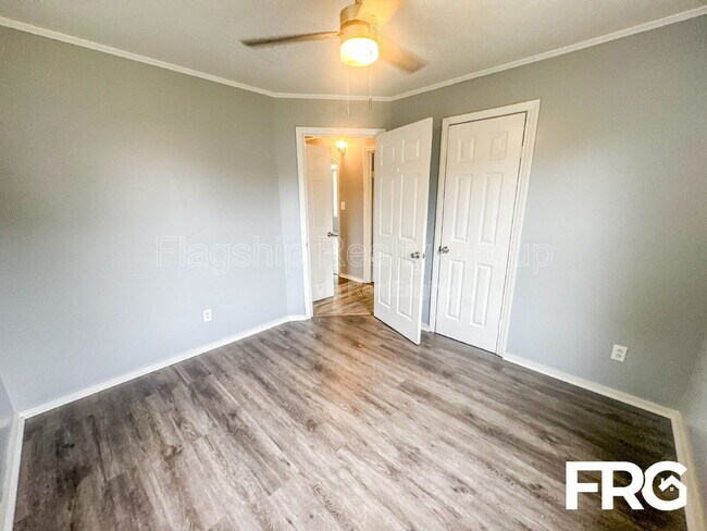 Building Photo - 122 Blaire Ln