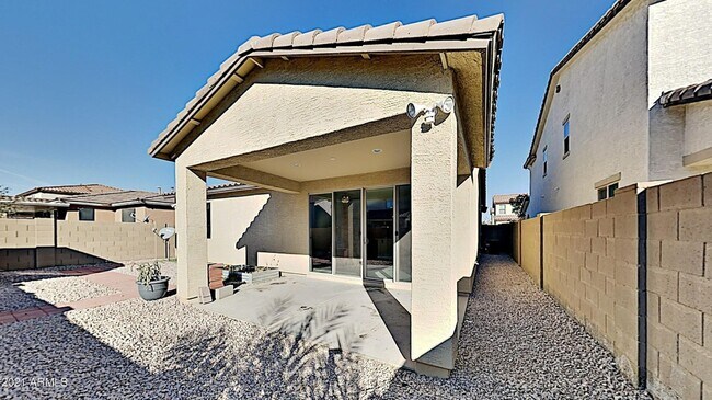 Building Photo - beautiful 3ba 2bth Laveen home