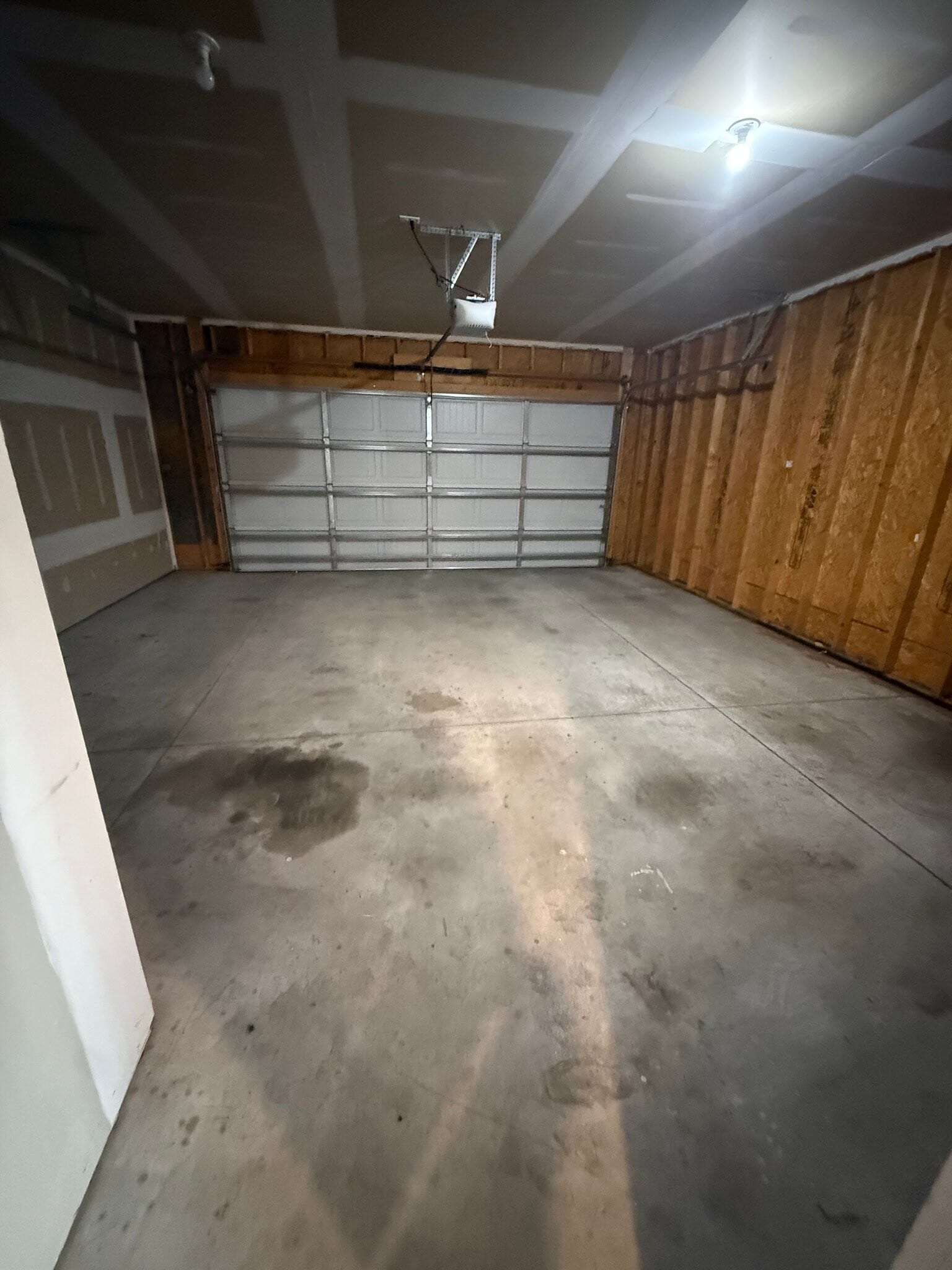 Building Photo - 614 N Grandstone St