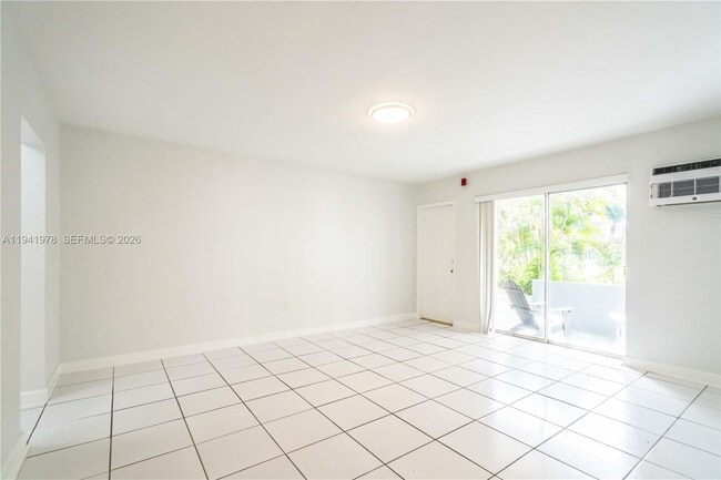 Building Photo - 7931 East Dr