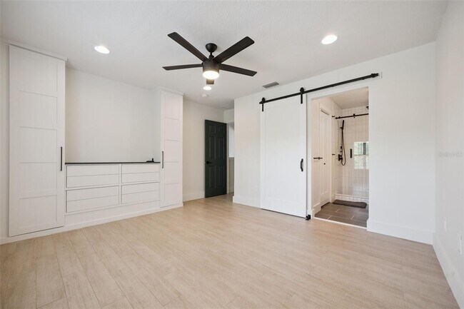 Building Photo - 6939 Pasturelands Pl