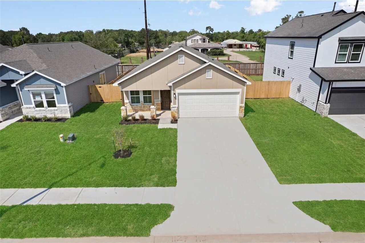 Building Photo - 1127 Santee Ct