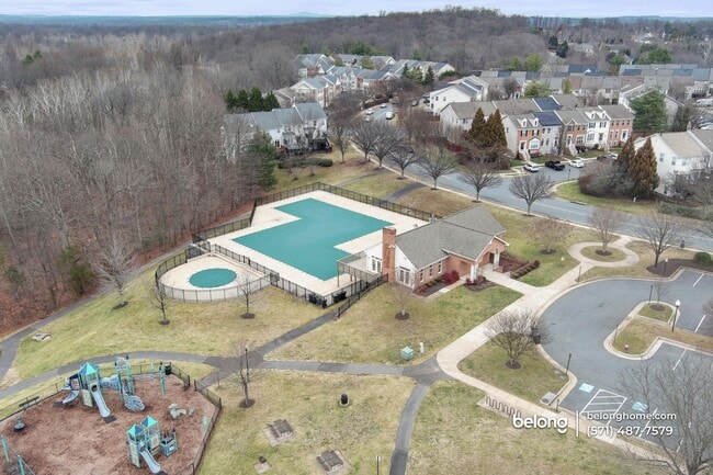 Building Photo - 47339 Blackwater Falls Terrace