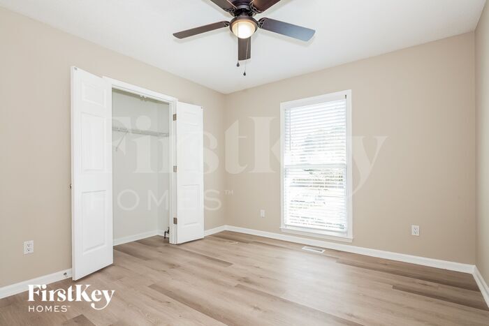 Building Photo - 2438 Amity Ave