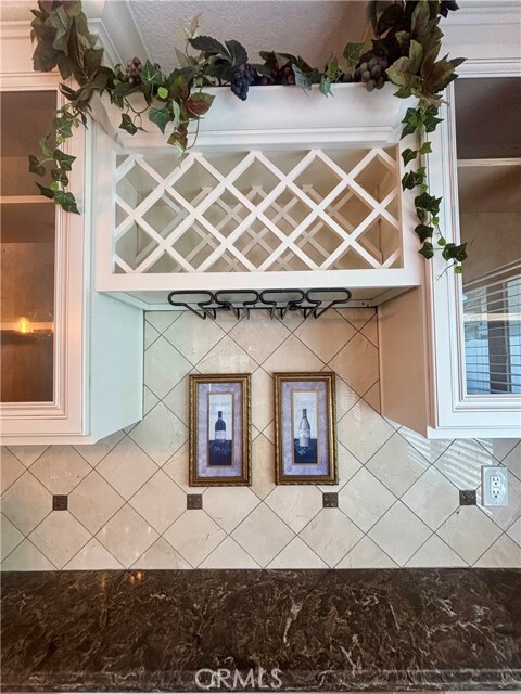 Building Photo - 5 Falcon Crest Ln