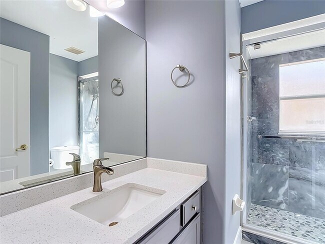 Building Photo - 4934 Lazy Oaks Way