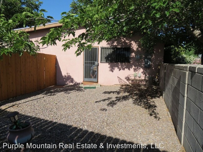 Primary Photo - 1 br, 1 bath House - 1812 Louise Circle