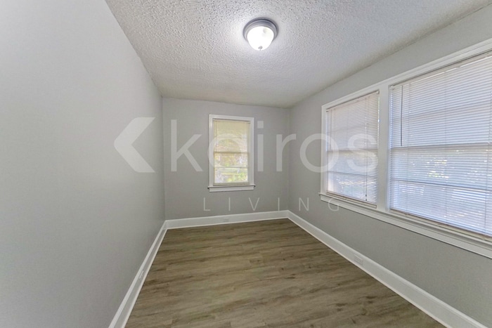 Building Photo - 2603 Putnam St