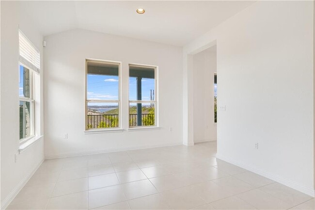 Building Photo - 413 Maialina Cove