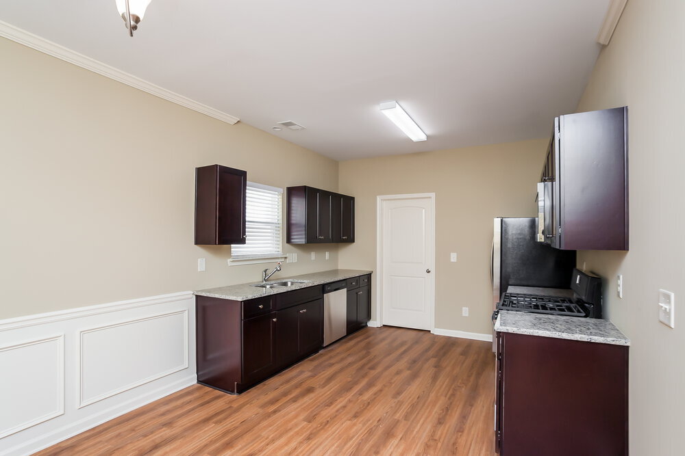 Building Photo - 124 Hill Crest Cir