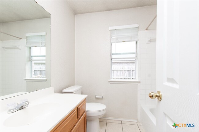 Building Photo - 3505 Dorothy Jane Dr